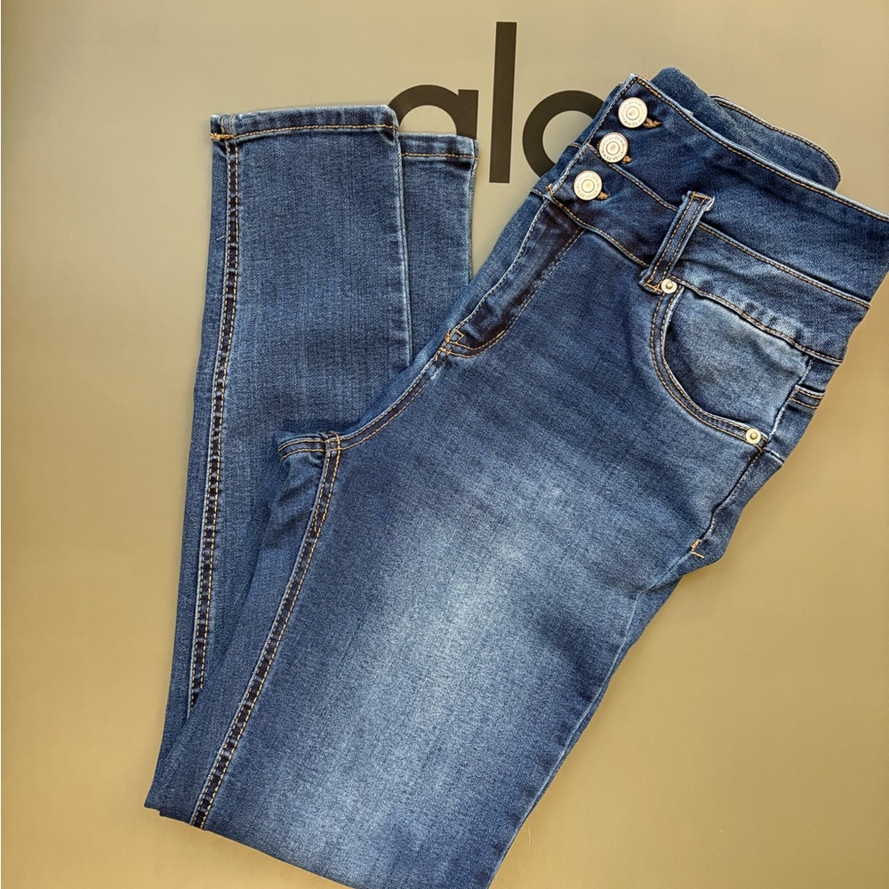 Stylish Blue Jeans for Women